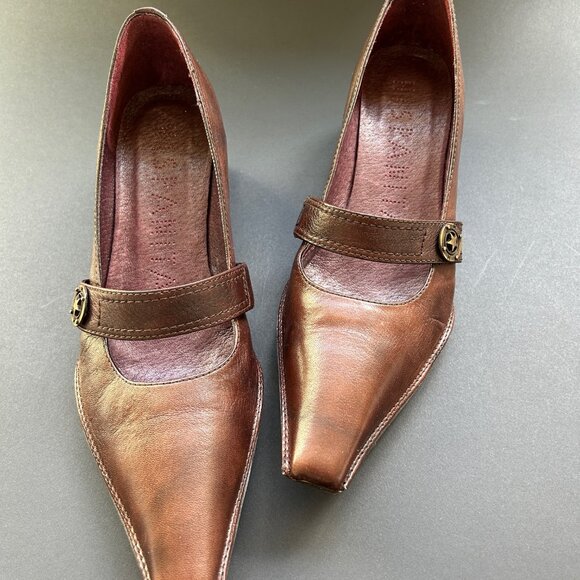 Beautiful Unique Ladies Shoes By Hispanitas - Picture 2 of 8